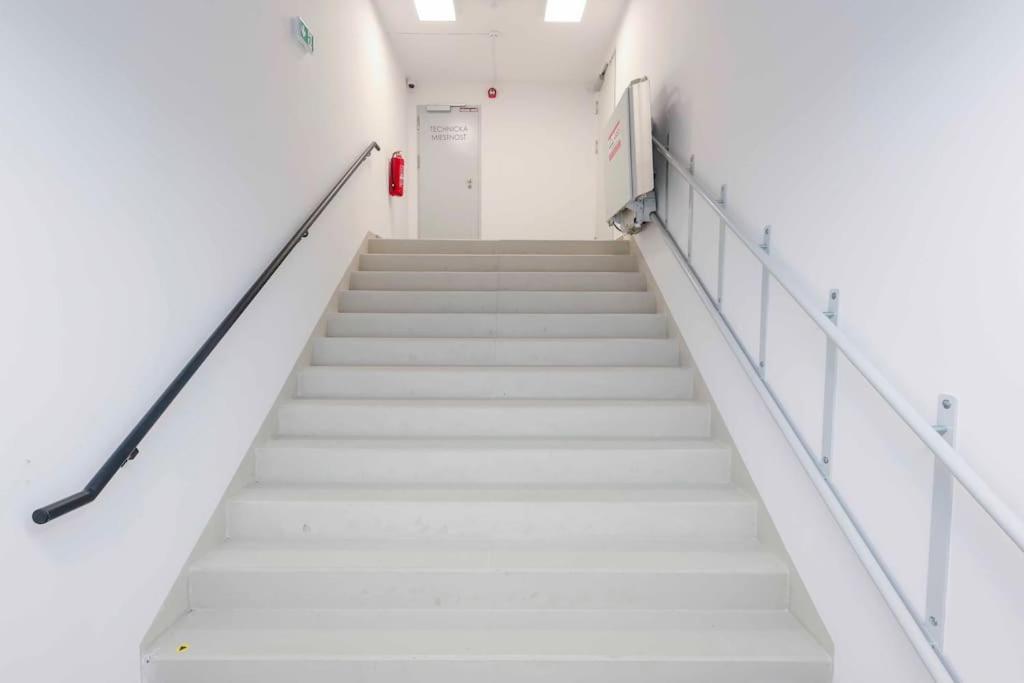 Danubius One - Spacious Apartment W Free Parking Μπρατισλάβα Εξωτερικό φωτογραφία
